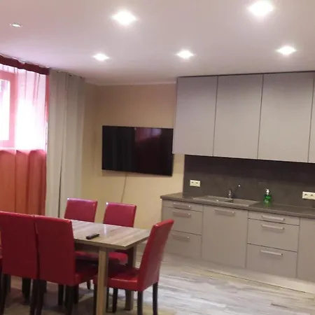 Spacious Apartment In The Quiet Center
